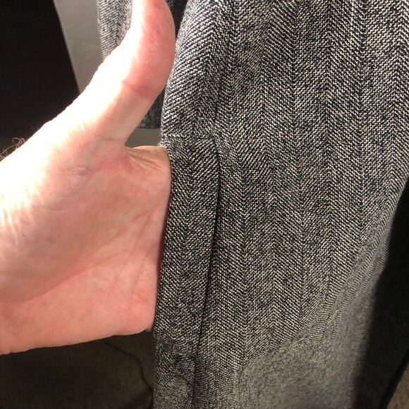 🧥 Early-2000s Newport News Jeweled Herringbone Jacket – Quiet Luxury - Picture 10 of 16